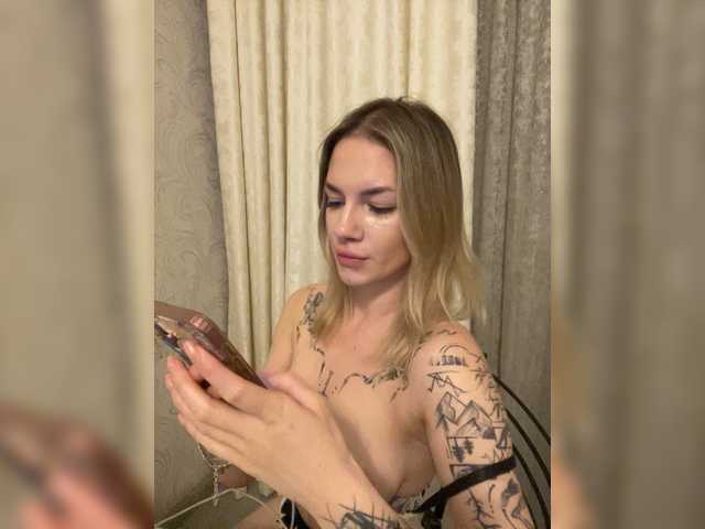 Millashaa live cam on BongaCams