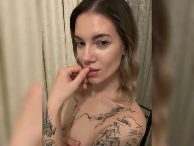 Millashaa live cam on BongaCams