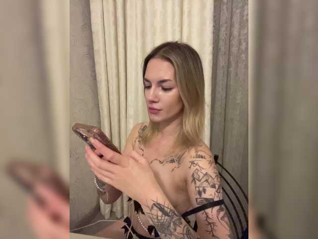 Millashaa live cam on BongaCams