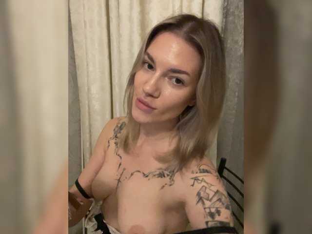 Millashaa live cam on BongaCams