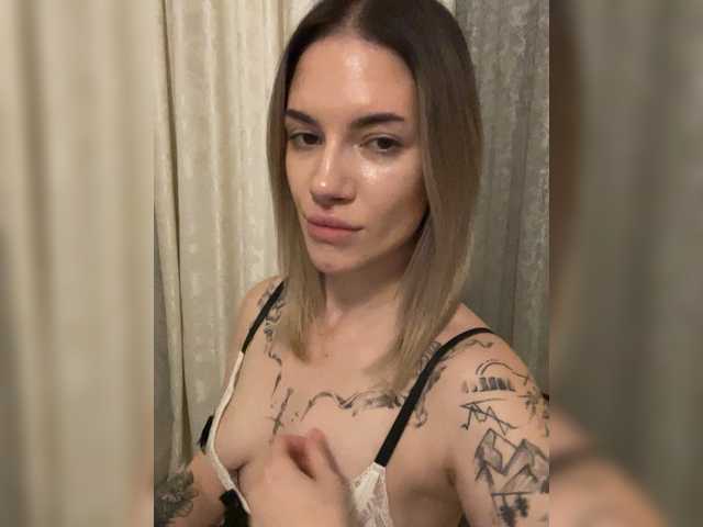 Millashaa live cam on BongaCams
