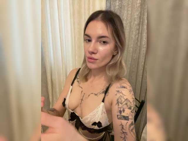 Millashaa live cam on BongaCams