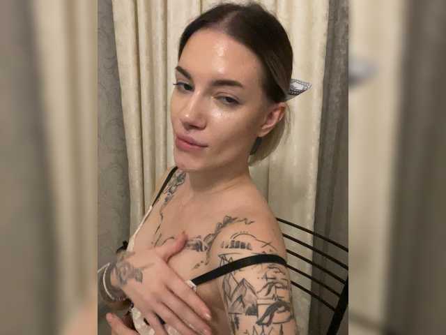 Millashaa live cam