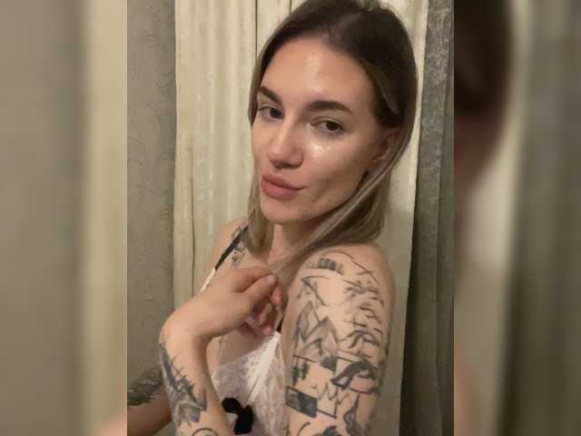 Millashaa live cam on BongaCams