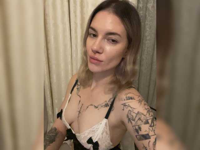 Millashaa live cam on BongaCams