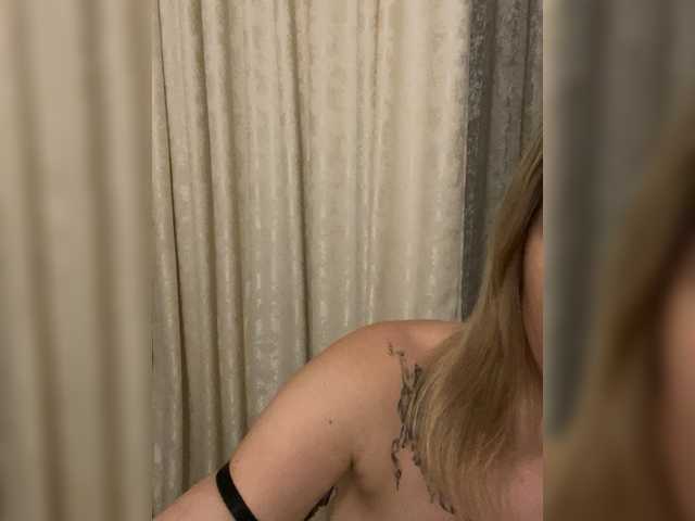 Millashaa live cam on BongaCams