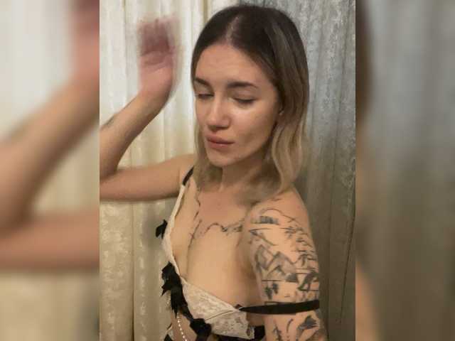 Millashaa live cam on BongaCams