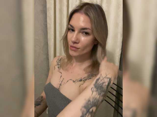 Millashaa live cam on BongaCams