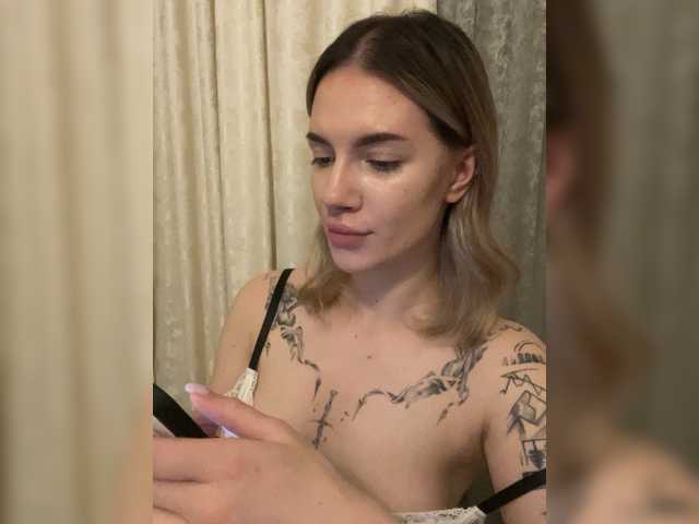 Millashaa live cam on BongaCams