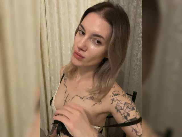 Millashaa live cam on BongaCams