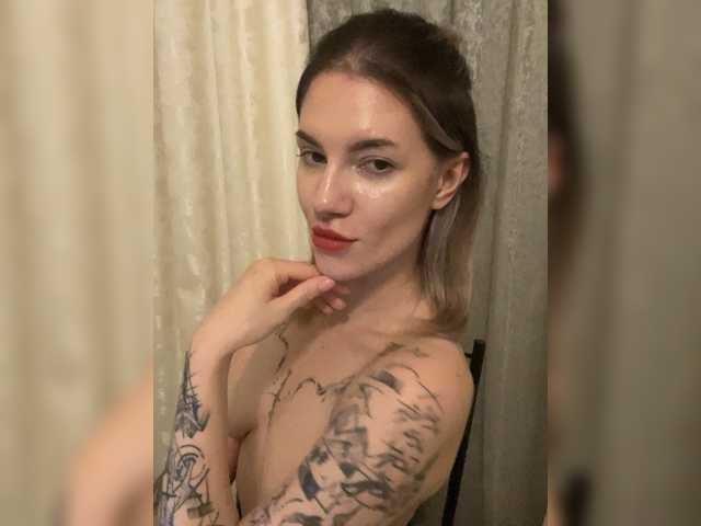 Millashaa live cam on BongaCams