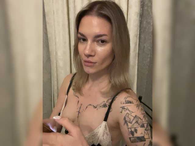 Millashaa live cam on BongaCams