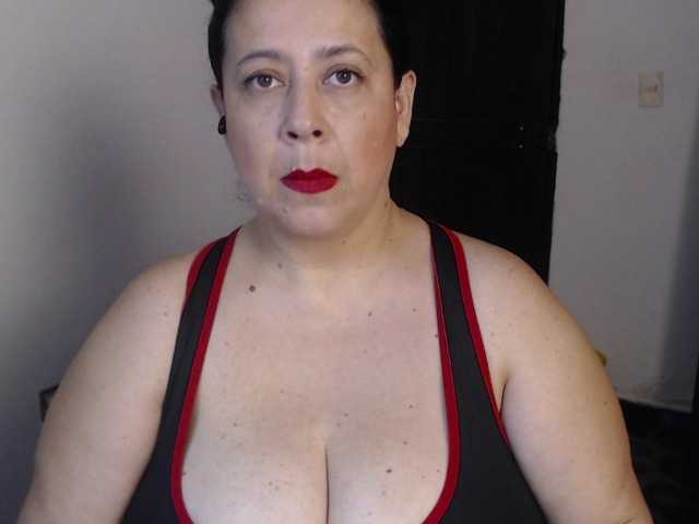 karlaton1977 live cam on BongaCams