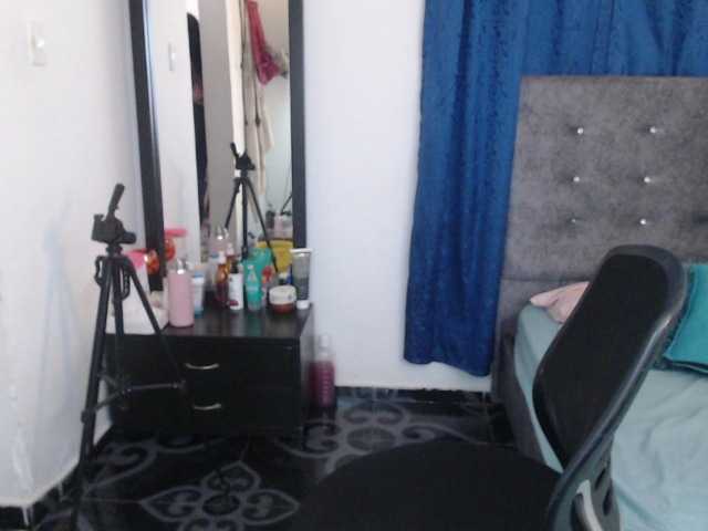 karlaton1977 live cam on BongaCams
