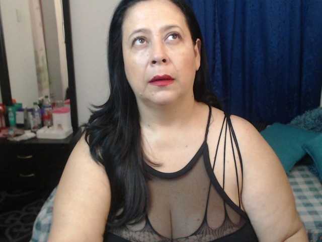 karlaton1977 live webcam show