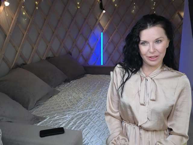 LinaaJoy live webcam show