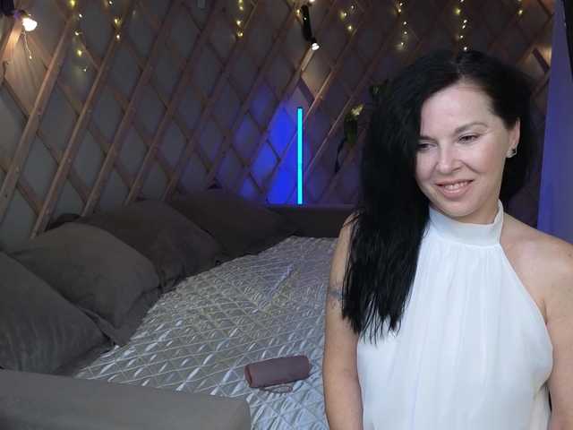 LinaaJoy live cam on BongaCams