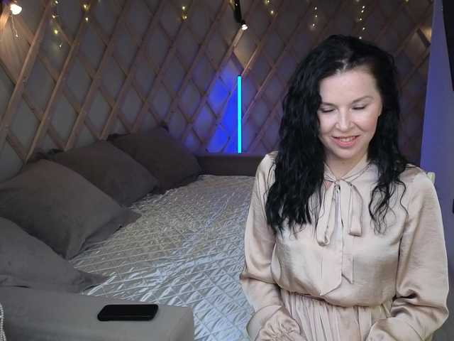 LinaaJoy live webcam show