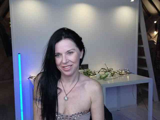 LinaaJoy webcam