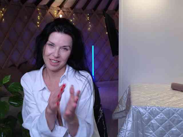 LinaaJoy webcam