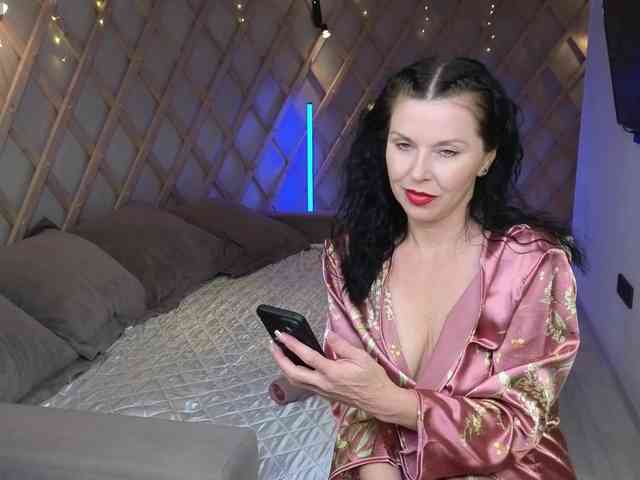 LinaaJoy webcam
