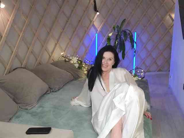 LinaaJoy webcam