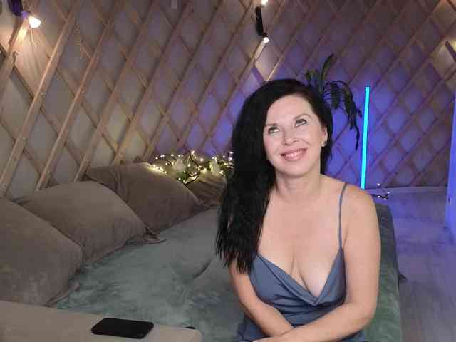 LinaaJoy webcam