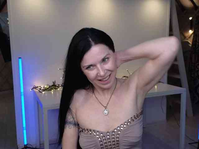 LinaaJoy webcam