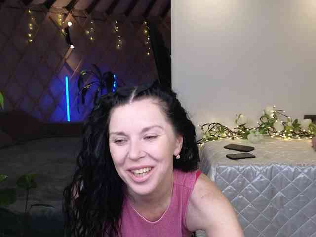 LinaaJoy webcam