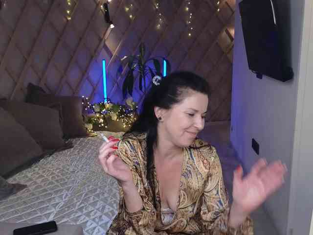 LinaaJoy webcam
