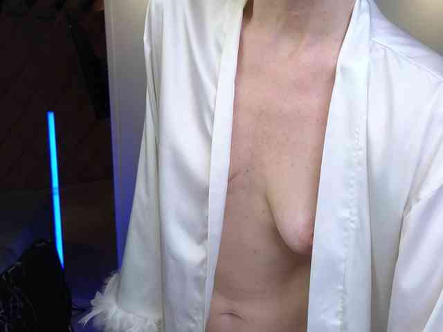 LinaaJoy webcam
