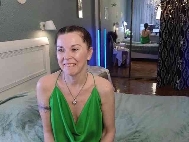 LinaaJoy webcam