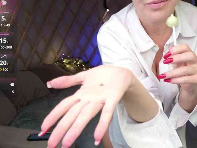 LinaaJoy webcam