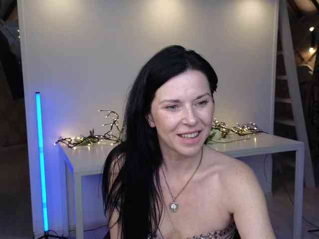 LinaaJoy webcam
