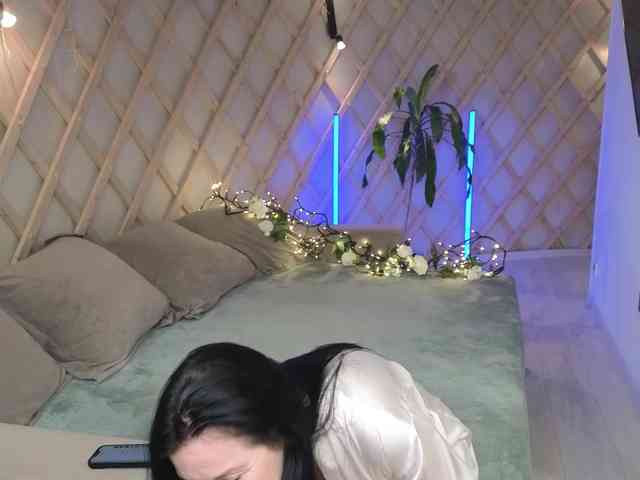 LinaaJoy webcam