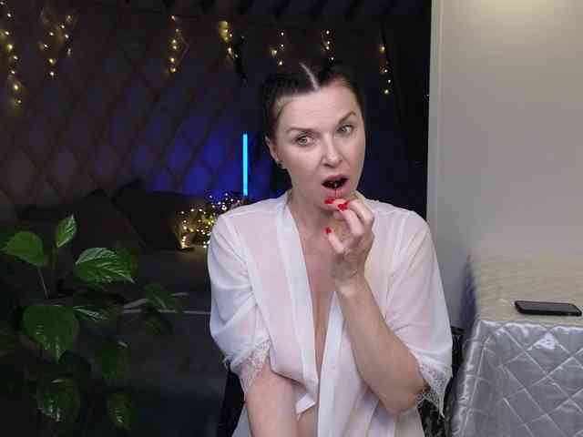 LinaaJoy webcam