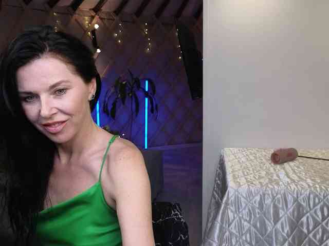 LinaaJoy webcam