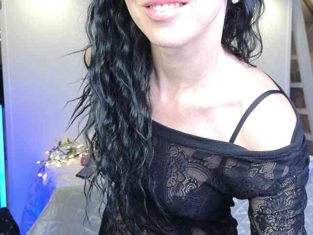 LinaaJoy webcam