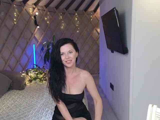 LinaaJoy webcam