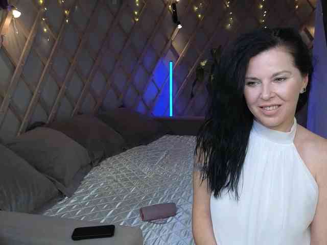 LinaaJoy webcam