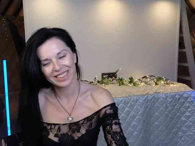 LinaaJoy webcam