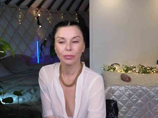 LinaaJoy webcam