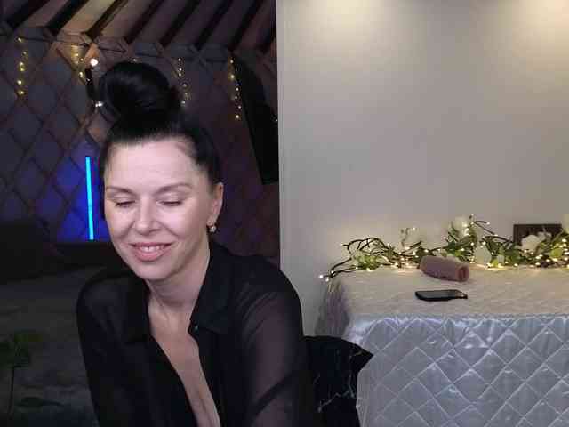 LinaaJoy webcam