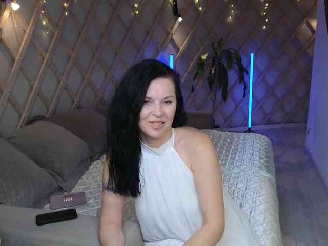 LinaaJoy webcam