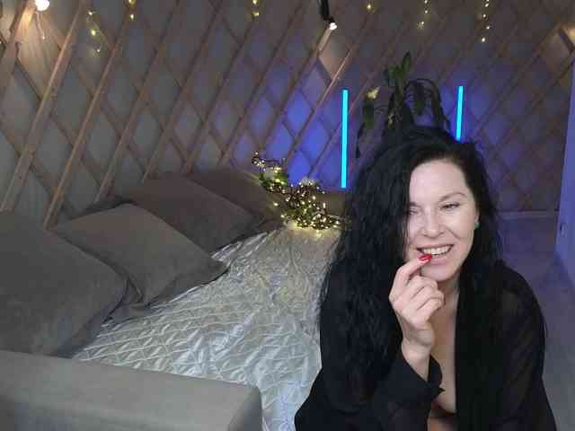 LinaaJoy webcam