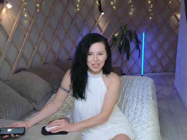 LinaaJoy webcam
