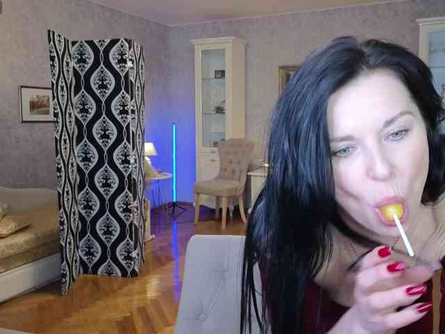 LinaaJoy webcam