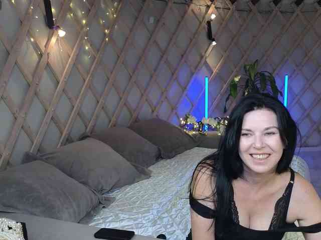 LinaaJoy webcam