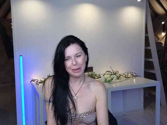 LinaaJoy Live Webcam on BongaCams