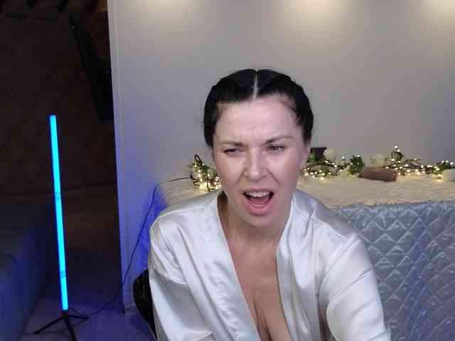 LinaaJoy webcam